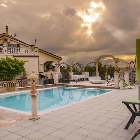 Il Quadrifoglio Alloggio per agriturismo Chieti