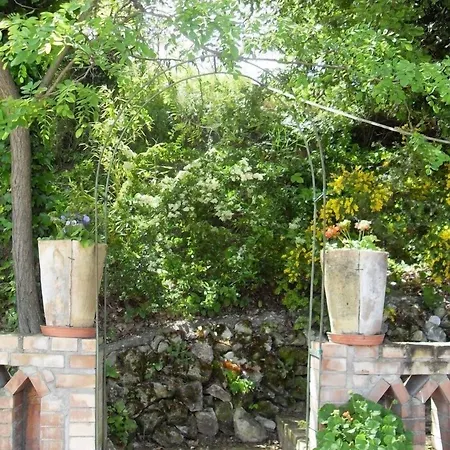 Il Quadrifoglio Alloggio per agriturismo *