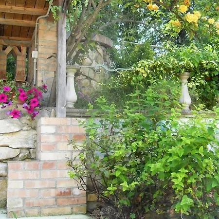 Alloggio per agriturismo Il Quadrifoglio *
