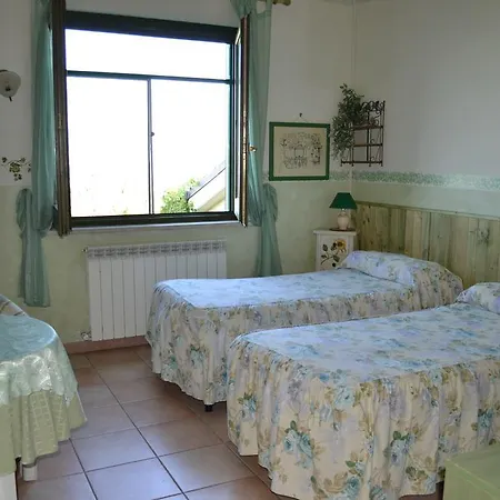 Il Quadrifoglio Alloggio per agriturismo *