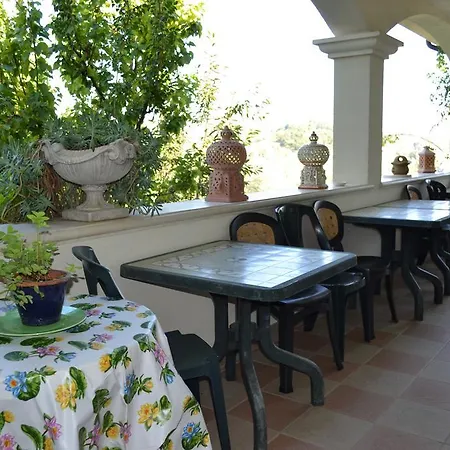 Il Quadrifoglio Alloggio per agriturismo *