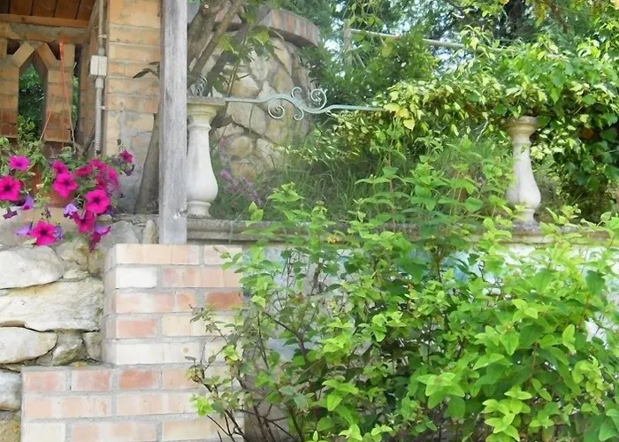 Alloggio per agriturismo Il Quadrifoglio *