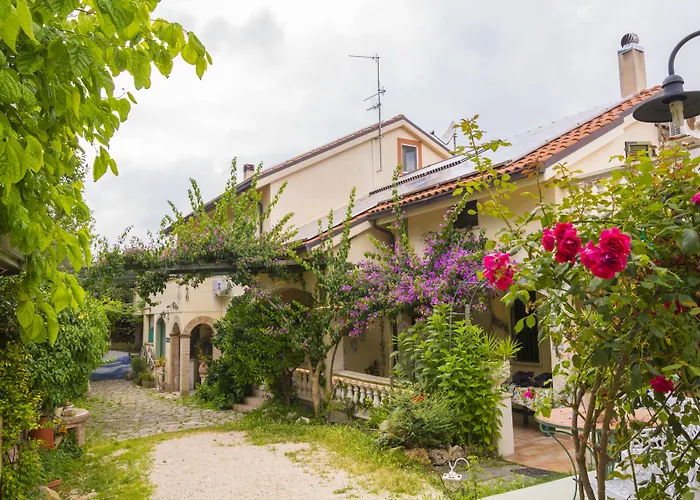 Alloggio per agriturismo Il Quadrifoglio *